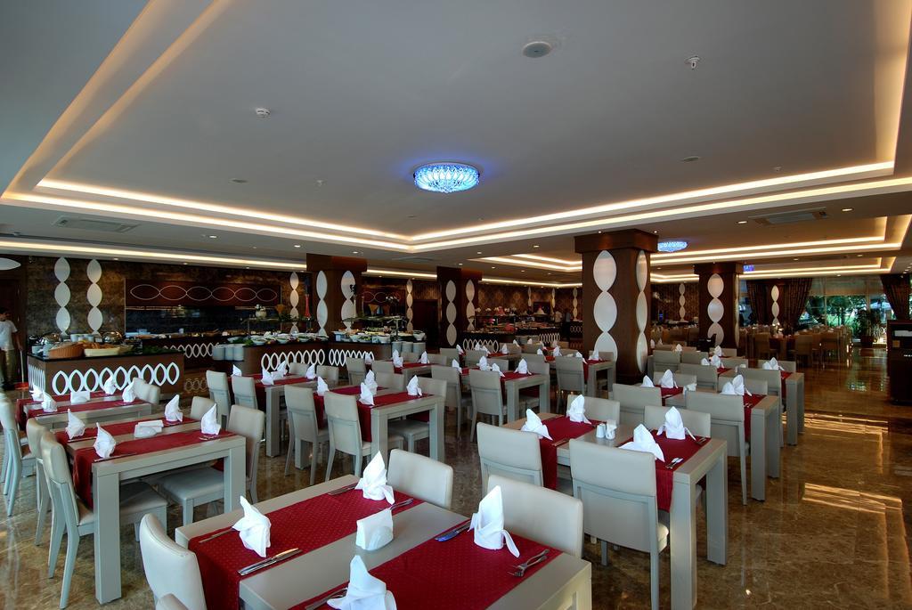 Maya World Hotel All Inclusive Side Buitenkant foto