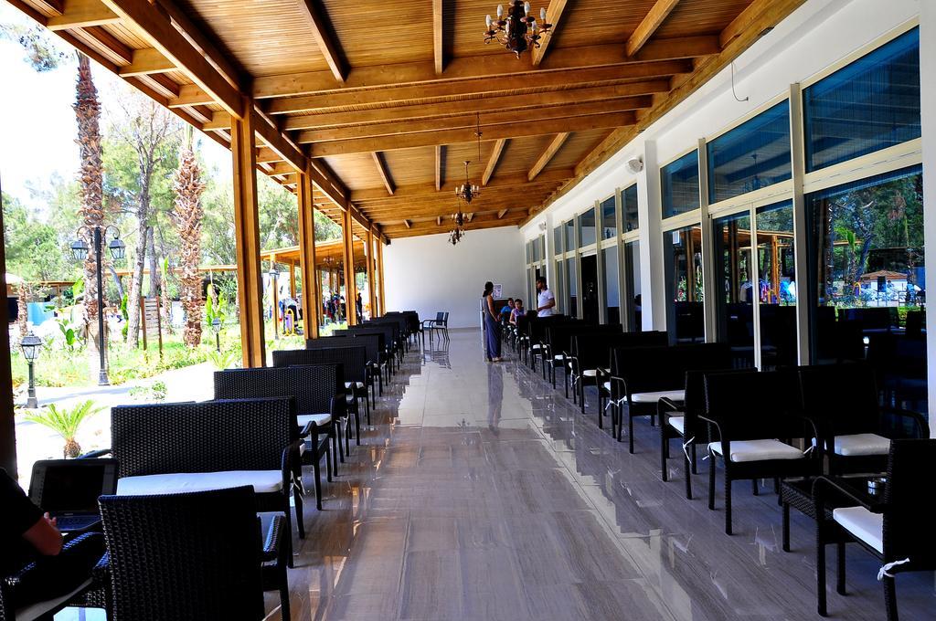 Maya World Hotel All Inclusive Side Buitenkant foto