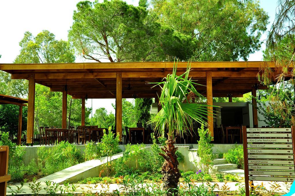 Maya World Hotel All Inclusive Side Buitenkant foto